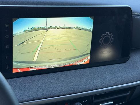 Certified 2025 Nissan Kicks SV image 23