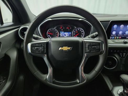Used 2022 Chevrolet Blazer LT image 12