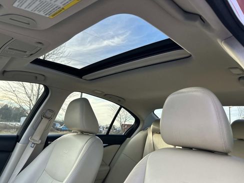 Used 2014 INFINITI Q50 Premium w/ Deluxe Touring Package image 21