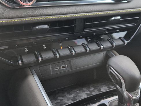 Certified 2024 Chevrolet Colorado ZR2 w/ Safety Package image 28