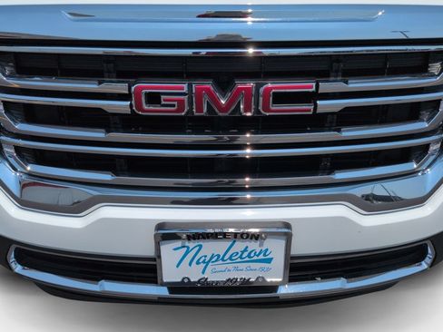 Used 2023 GMC Acadia SLE w/ Driver Convenience Package AWD/4WD image 32