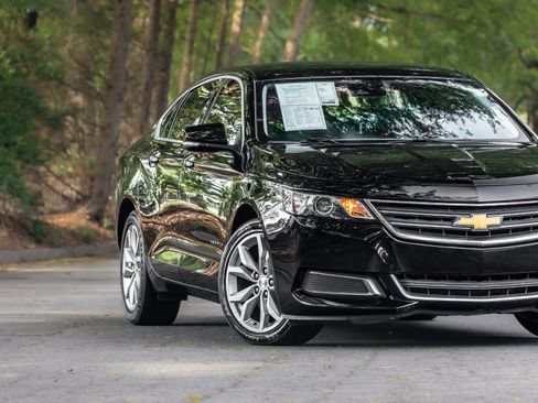 Used 2017 Chevrolet Impala LT w/ Leather Package FWD image 25