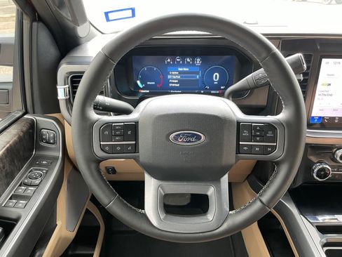 Used 2025 Ford F250 Lariat w/ Chrome Package AWD/4WD image 15