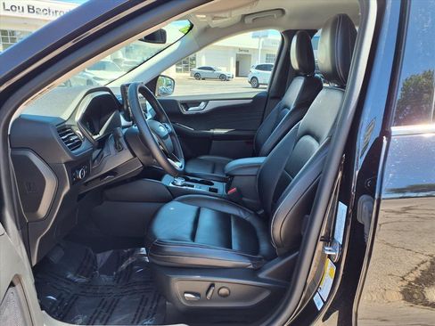 Used 2023 Ford Escape Platinum AWD/4WD image 12
