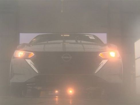 Used 2025 Nissan Sentra SV FWD image 2