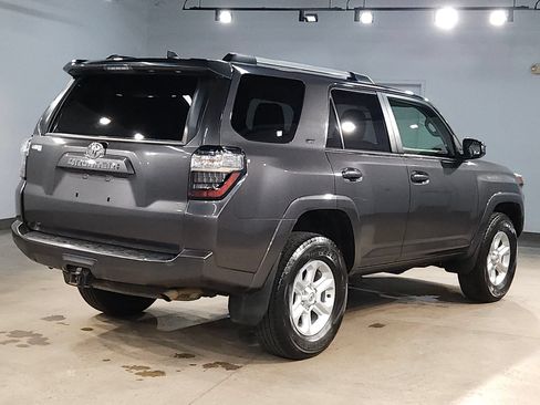 Used 2023 Toyota 4Runner SR5 AWD/4WD image 7