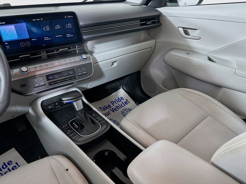Certified 2025 Hyundai Kona SEL AWD/4WD image 21