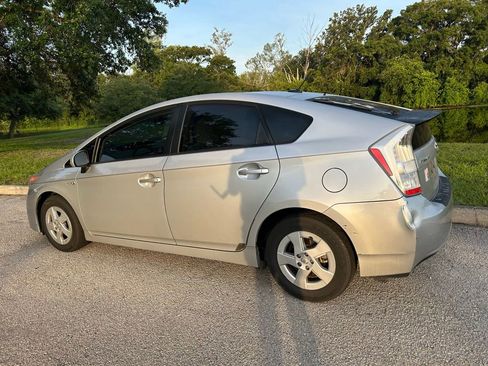Used 2011 Toyota Prius Two FWD image 4