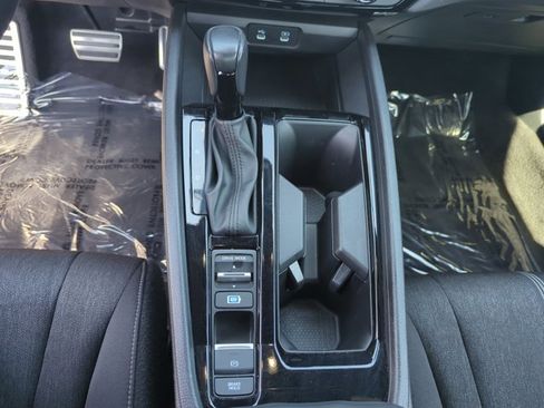 Used 2024 Honda Accord Sport image 13