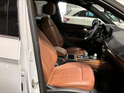 Used 2022 Audi Q5 2.0T Premium Plus image 7