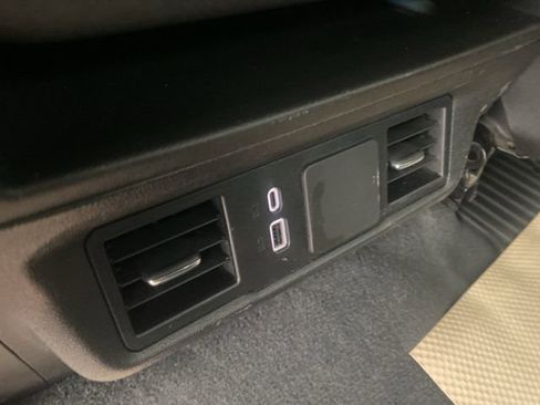 Used 2024 Chevrolet Silverado 1500 Custom image 21