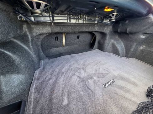 Used 2004 Toyota Camry FWD image 61