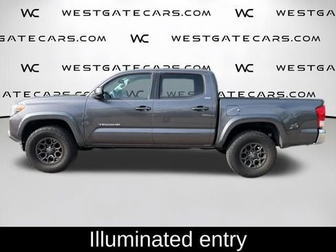Used 2017 Toyota Tacoma SR5 w/ Tow Package image 11