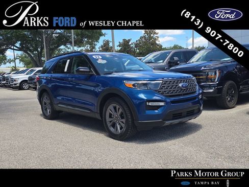 Certified 2022 Ford Explorer XLT w/ Equipment Group 202A RWD image 1