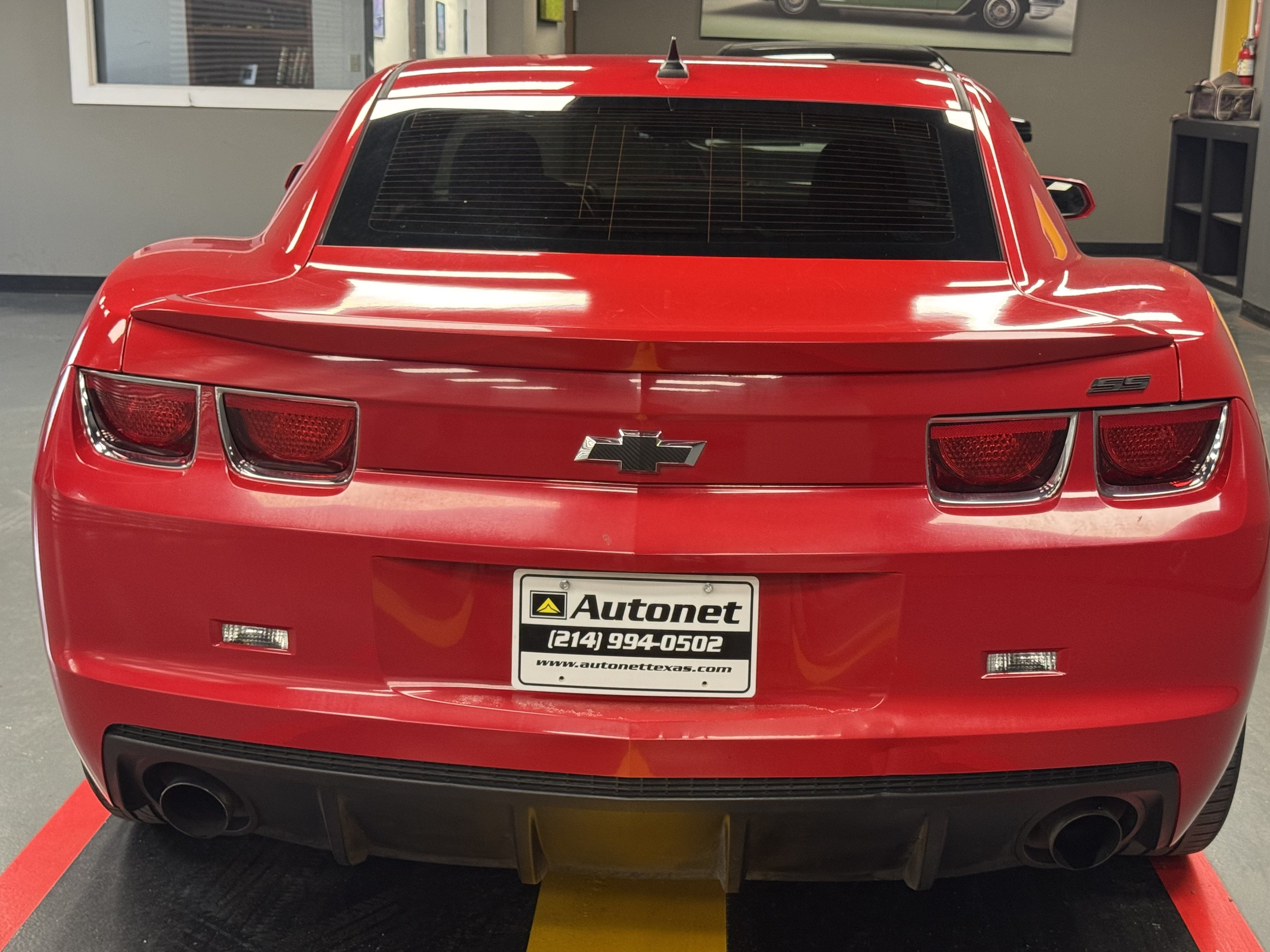 Used 2013 Chevrolet Camaro SS RWD image 4