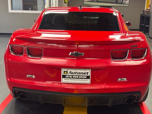 Used 2013 Chevrolet Camaro SS RWD image 4