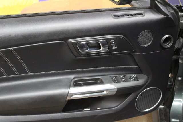 Used 2016 Ford Mustang Premium RWD image 11