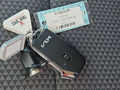 Certified 2025 Kia Soul S image 33
