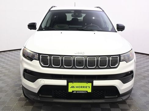 Used 2022 Jeep Compass Latitude AWD/4WD image 10