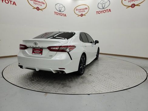 Used 2019 Toyota Camry XSE image 8
