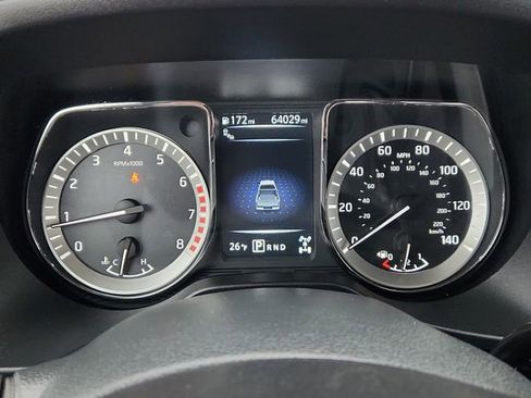 Used 2018 Nissan Titan SL image 42