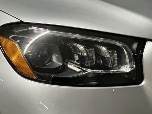 New 2025 Mercedes-Benz Maybach GLS 600 4MATIC image 10