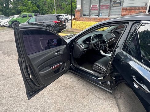 Used 2016 Acura TLX V6 w/ Technology Package FWD image 9