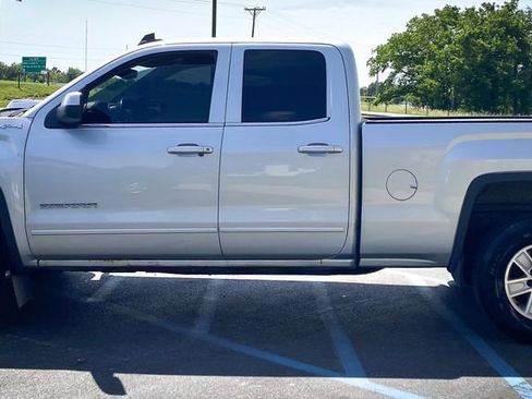 Used 2015 GMC Sierra 1500 SLE w/ SLE Value Package AWD/4WD image 6