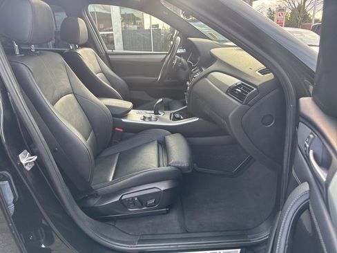 Used 2018 BMW X4 M40i image 27