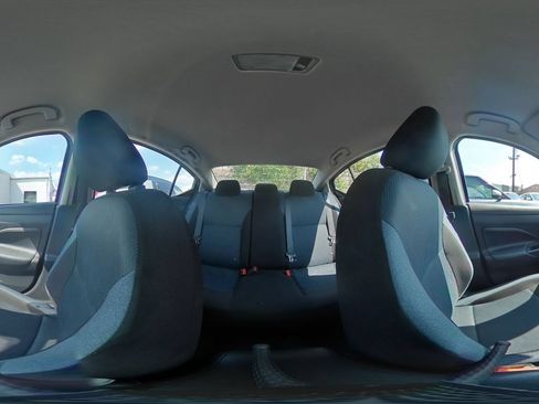 Used 2025 Nissan Versa SV FWD image 41