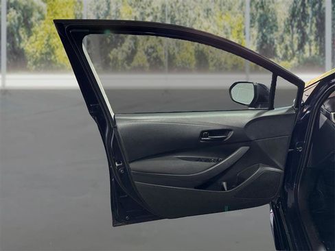 Used 2023 Toyota Corolla LE FWD image 20