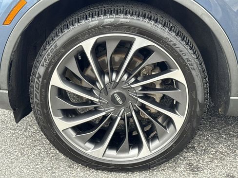 Used 2020 Lincoln Aviator Reserve w/ Equipment Group 202A AWD/4WD image 12