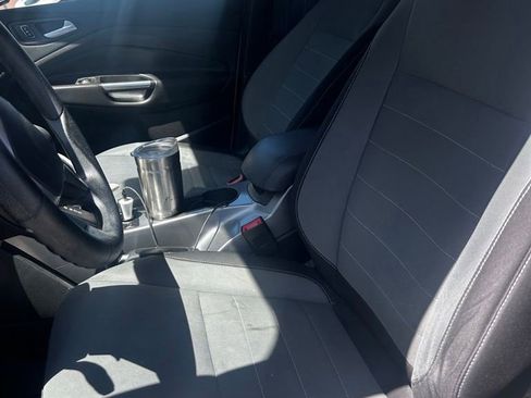 Used 2016 Ford Escape SE w/ Equipment Group 201A AWD/4WD image 11