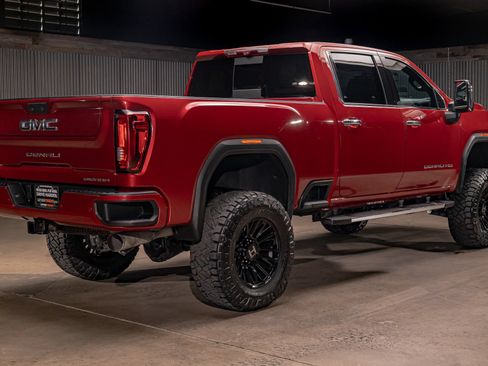 Used 2020 GMC Sierra 2500 Denali w/ Technology Package AWD/4WD image 10