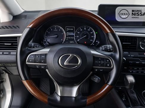 Used 2018 Lexus RX 350L FWD w/ Premium Package image 9