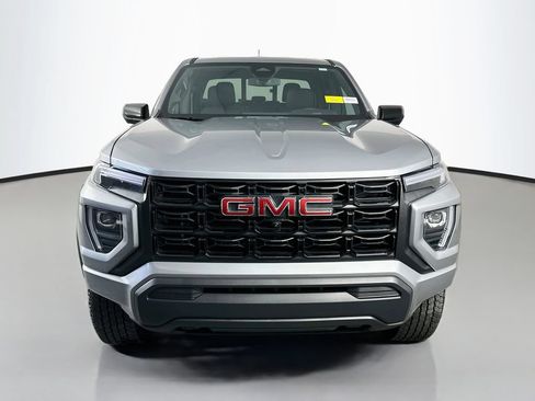 Used 2025 GMC Canyon Elevation w/ Technology Package RWD image 2