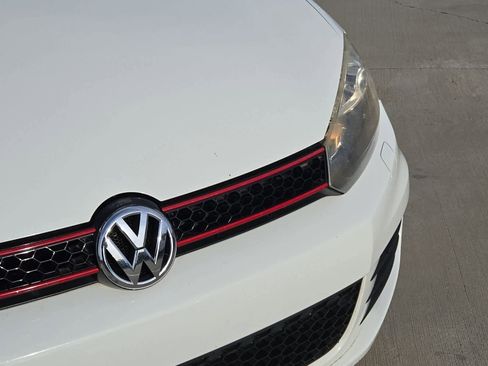 Used 2011 Volkswagen GTI 4-Door image 10