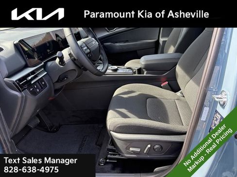 New 2026 Kia Sportage S AWD/4WD image 17