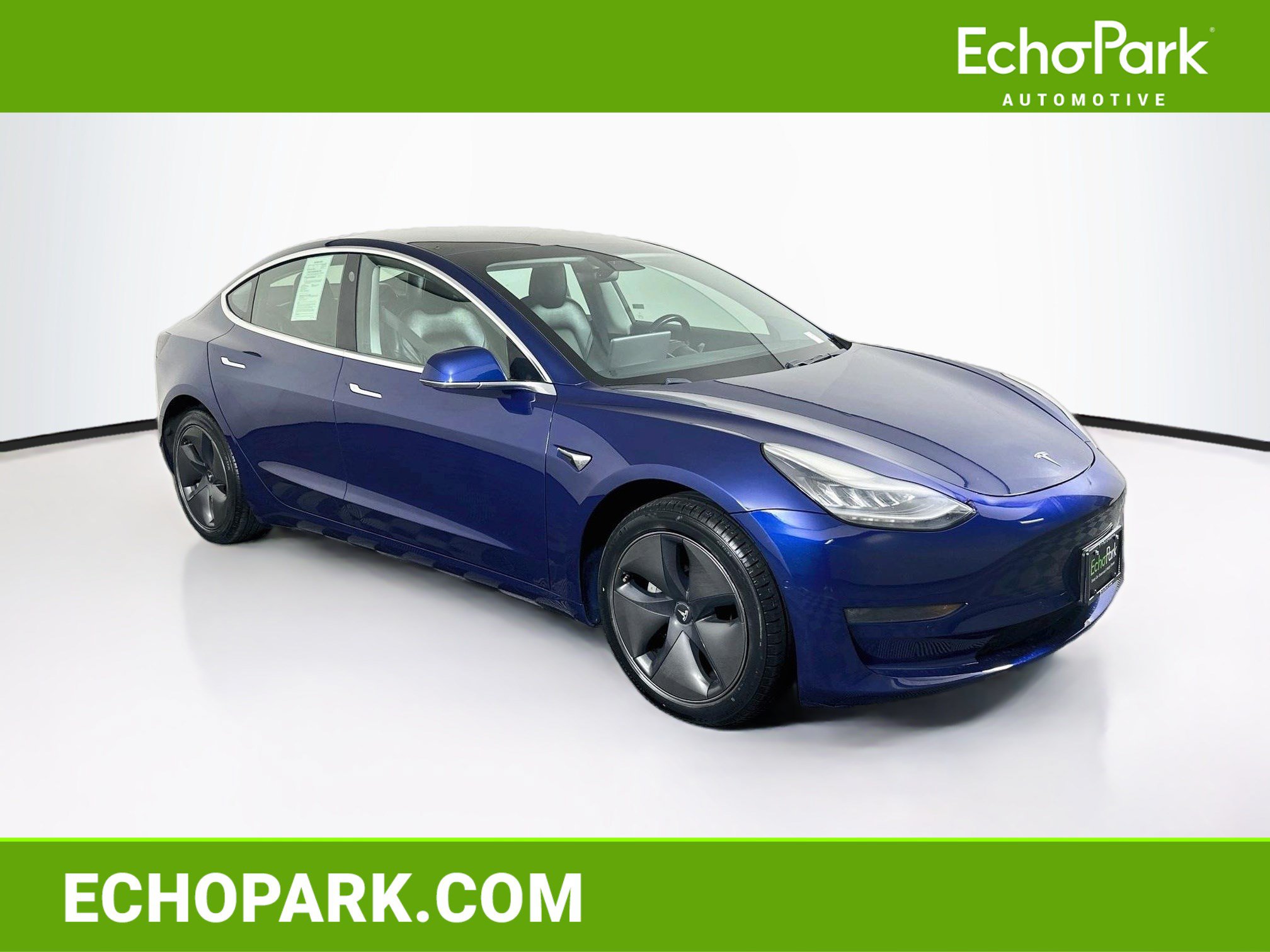 Used 2019 Tesla Model 3 Standard Range RWD image 1