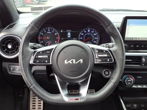 Used 2023 Kia Forte GT-Line w/ GT-Line Technology Package FWD image 9