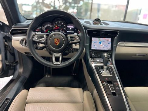 Used 2017 Porsche 911 Carrera 4S image 21