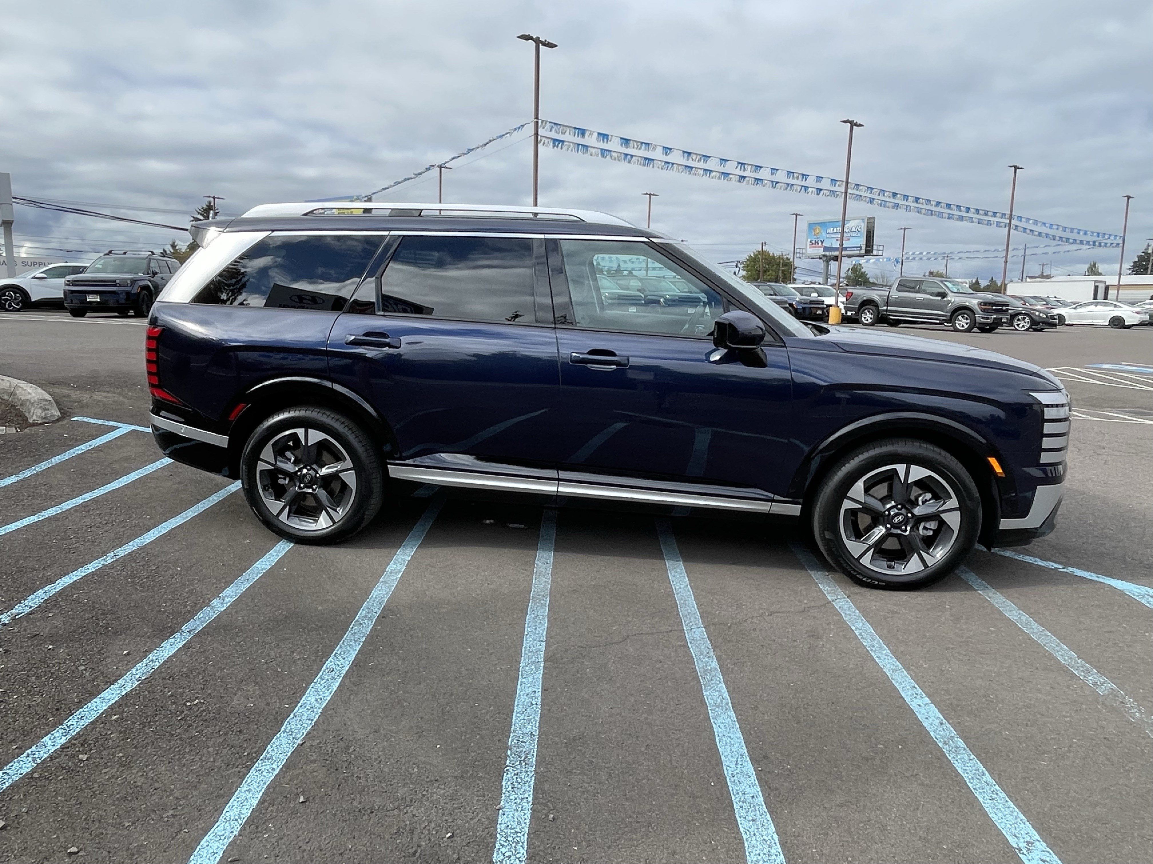 Certified 2026 Hyundai Palisade Limited AWD/4WD image 6