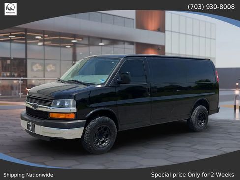 Used 2015 Chevrolet Express 2500 w/ Chrome Appearance Package RWD image 4
