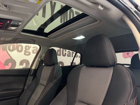 Used 2018 Subaru Crosstrek 2.0i Premium image 19