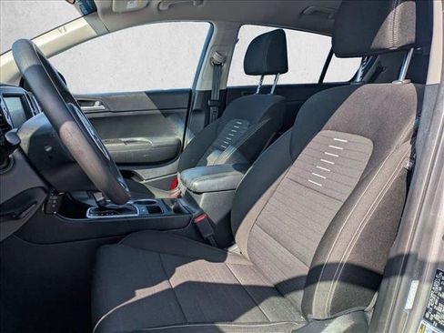 Used 2018 Kia Sportage LX w/ LX Technology Package FWD image 15