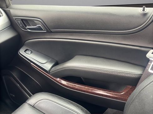 Used 2016 GMC Yukon SLT image 24