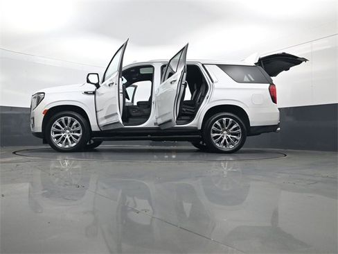 Certified 2022 GMC Yukon Denali image 35