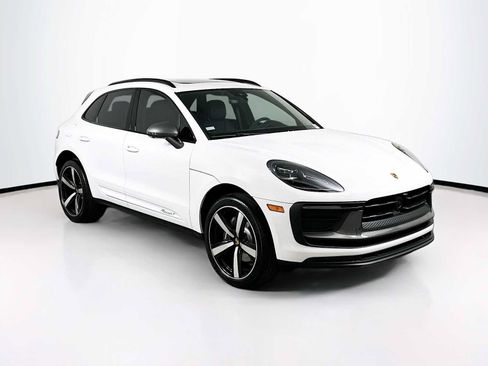New 2026 Porsche Macan Turbo AWD/4WD image 7
