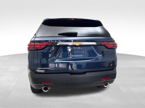 Used 2023 Chevrolet Traverse LT FWD image 4