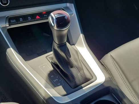 New 2025 Audi Q3 2.0T Premium image 25